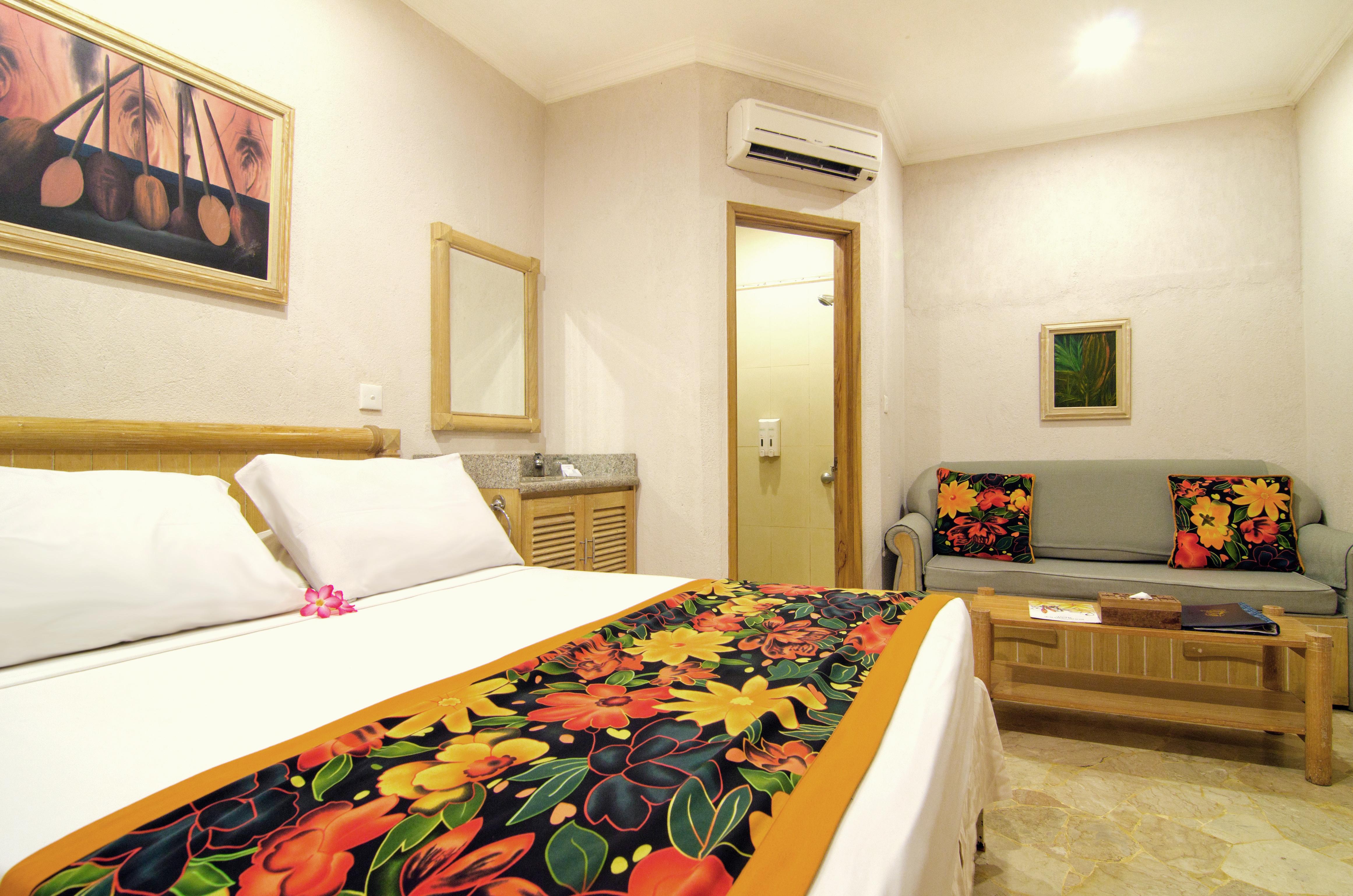 Hawaii Resort Family Suites Anyer Exteriör bild