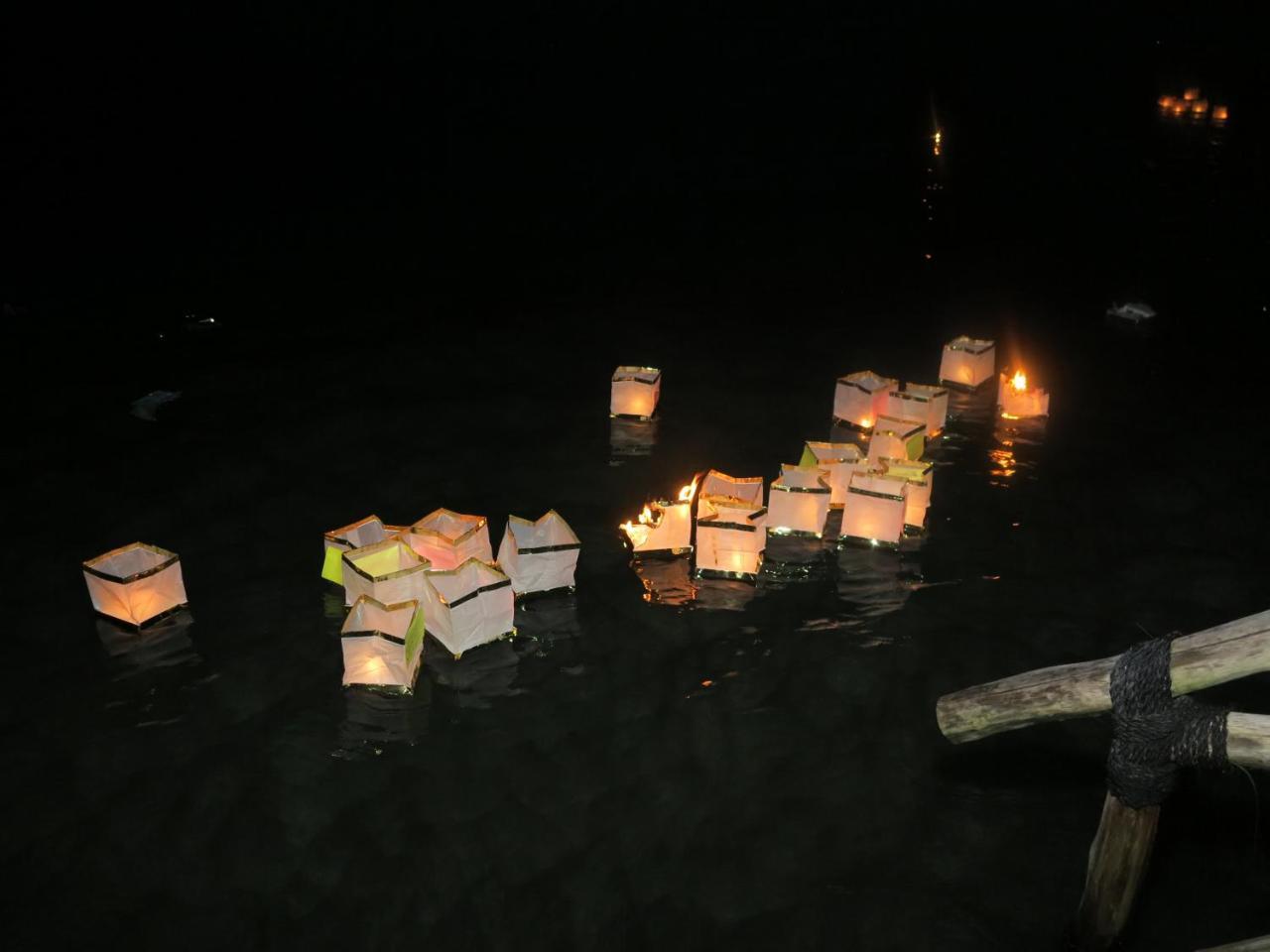 Hawaii Resort Family Suites Anyer Exteriör bild